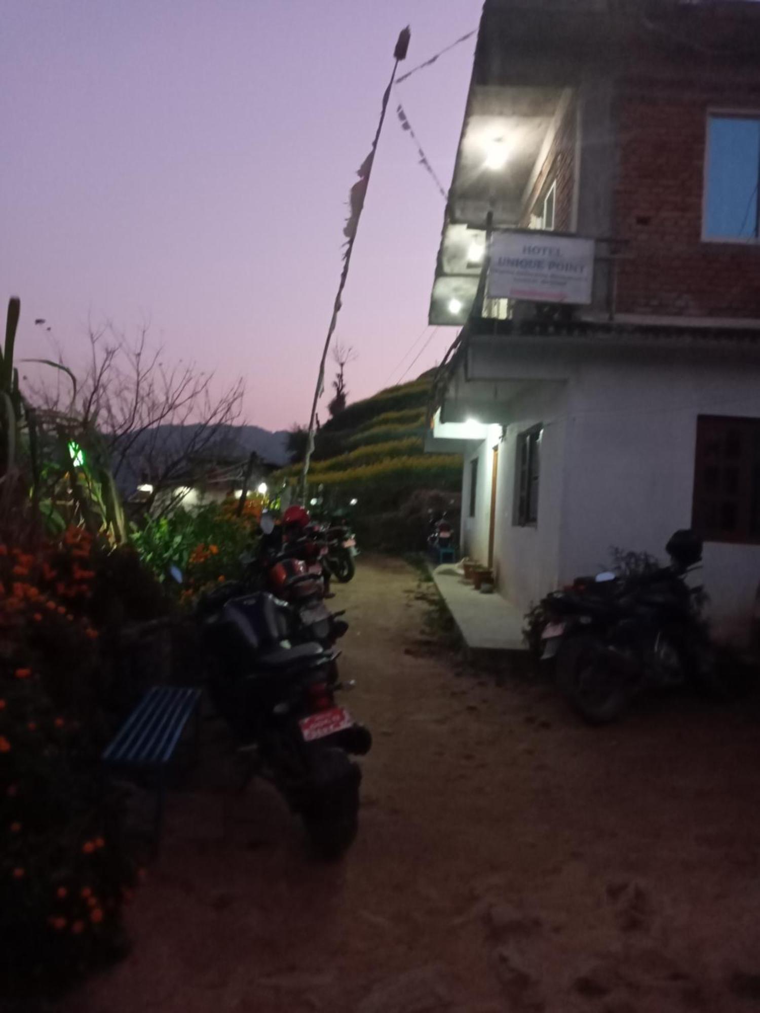 Unique Point Home Stay Nagarkot Esterno foto