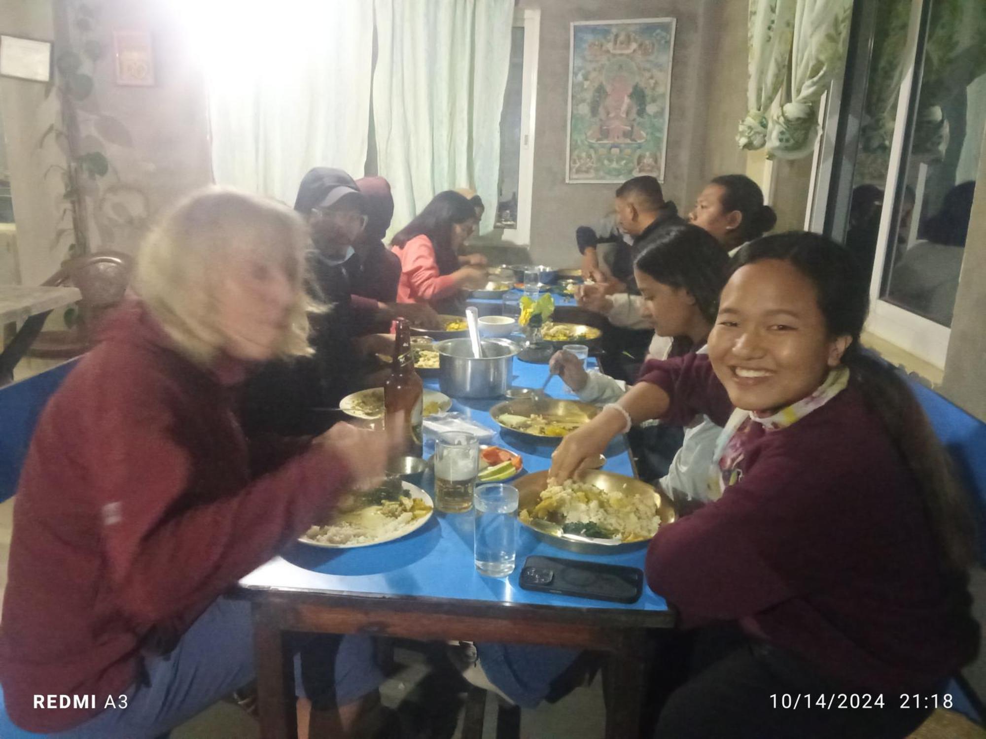 Unique Point Home Stay Nagarkot Esterno foto